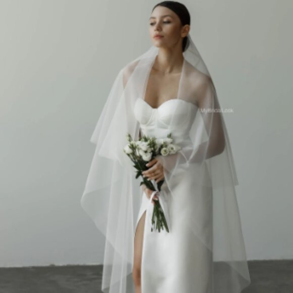 Drop Veil Soft Ivory Cathedral Wedding Veil With Blusher - Picture 3 of 7